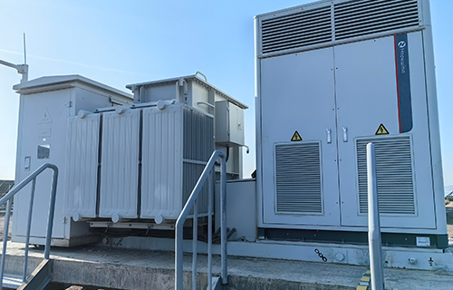 新疆克拉瑪依市百21區(qū)塊70MW光伏電站