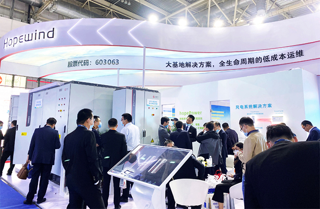 御風(fēng)前行禾望電氣閃耀2020北京風(fēng)能展-3.jpg